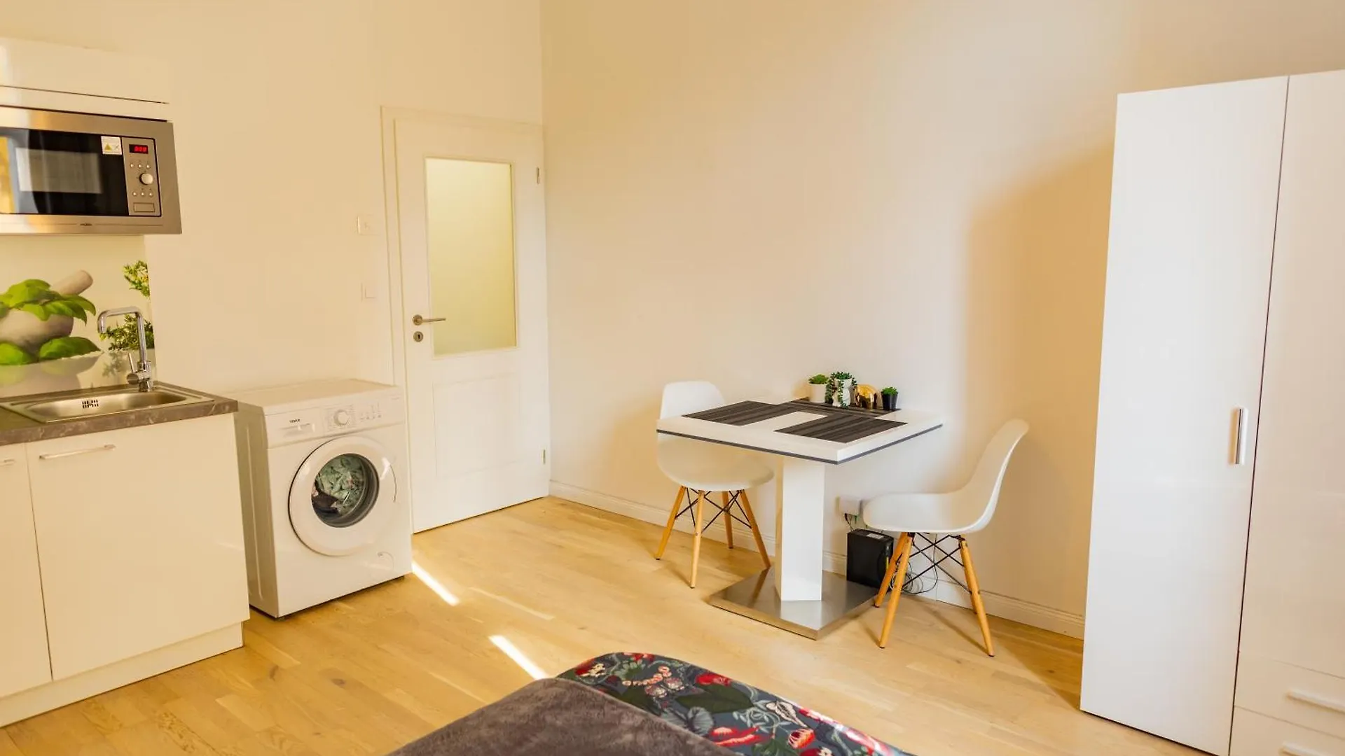 Wenceslas Square Apartment Прага