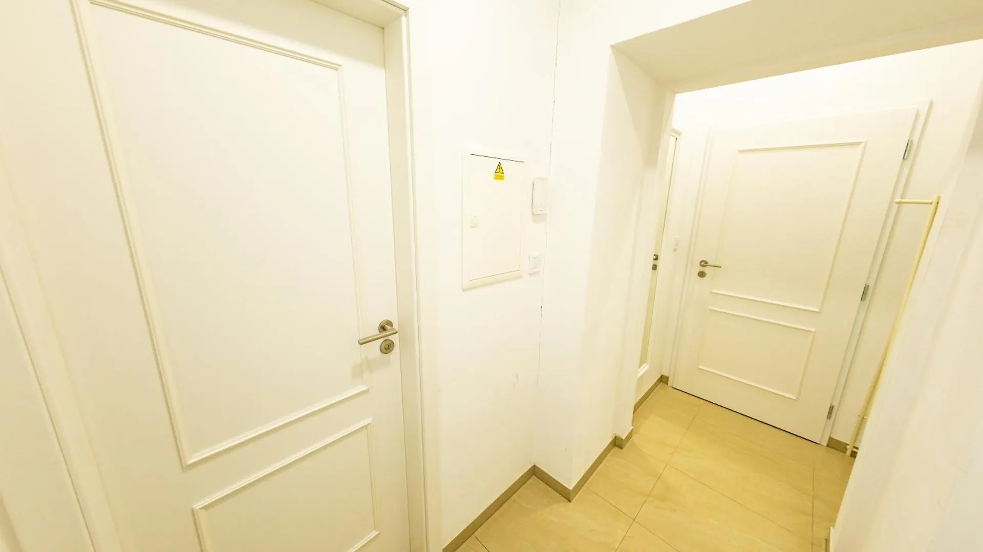 Wenceslas Square Apartment Прага Чехия