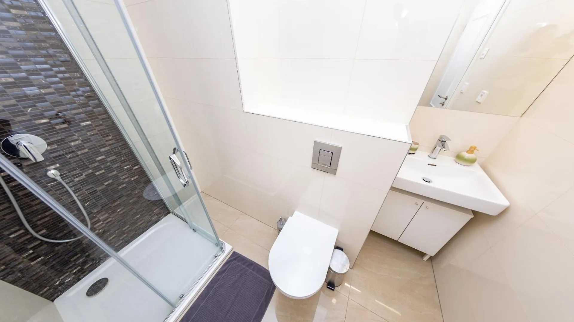 Wenceslas Square Apartment Прага