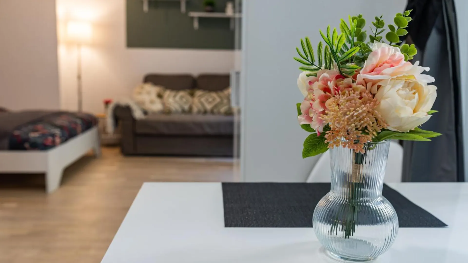 Wenceslas Square Apartment Прага